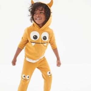 Gap Baby 3D Sweater and Jogger Set